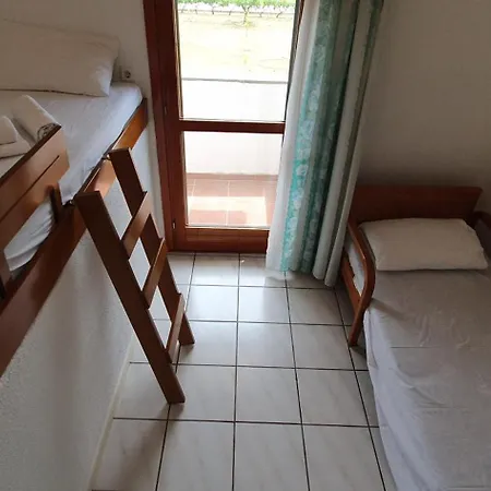 Veta's Sunny Hemera House *