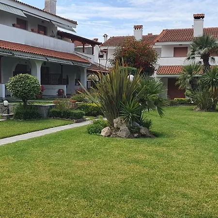 Veta's Sunny Hemera House *