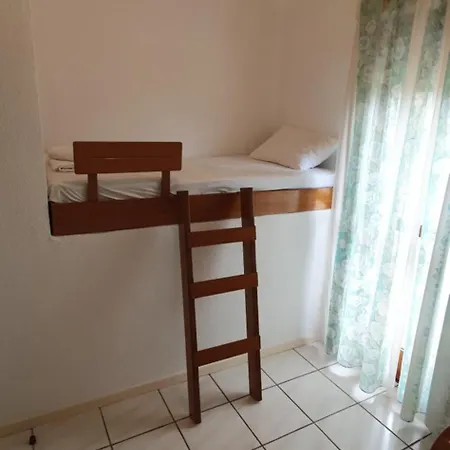 Veta's Sunny Hemera House *