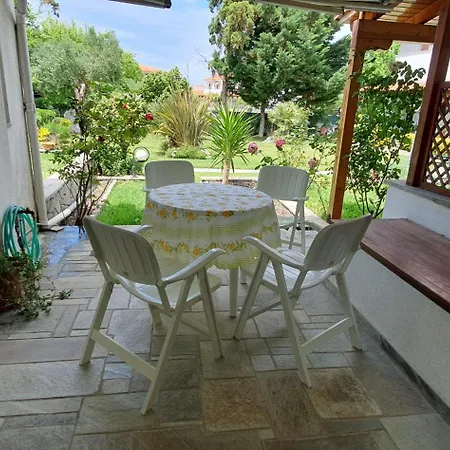 Holiday home Veta's Sunny Hemera House