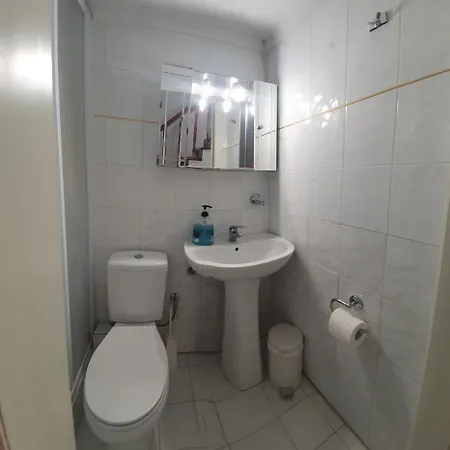 Veta's Sunny Hemera House Holiday home *