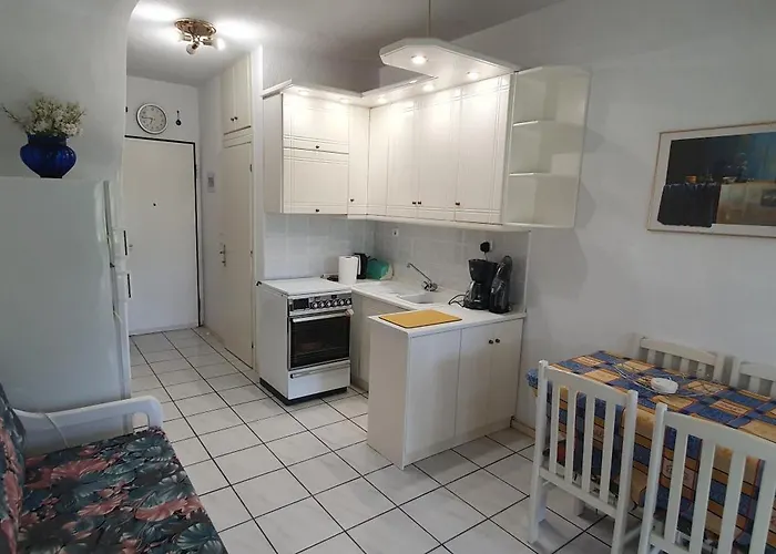 Veta's Sunny Hemera House *