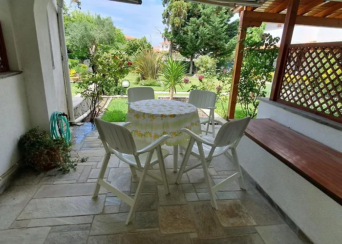 Дом отдыха Veta's Sunny Hemera House